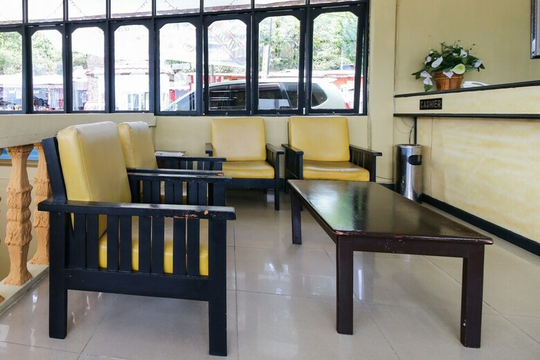 Hotel Airy Sipora Pora 4 Parapat