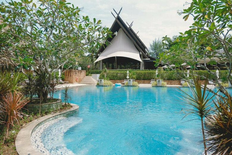 Hotel Avani+ Mai Khao Phuket Suites