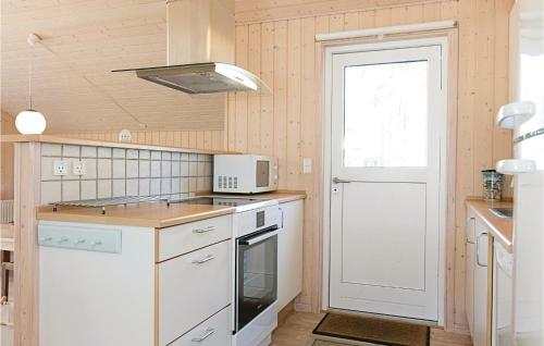 Holiday Home Skovfyrvej Nex� X