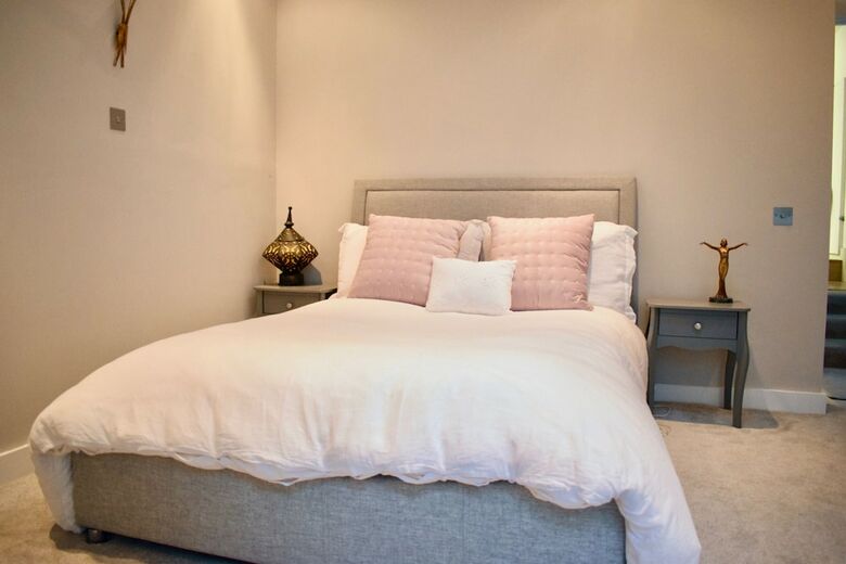 Apartamentos Bright 2 Bedroom Kennington Flat With Garden