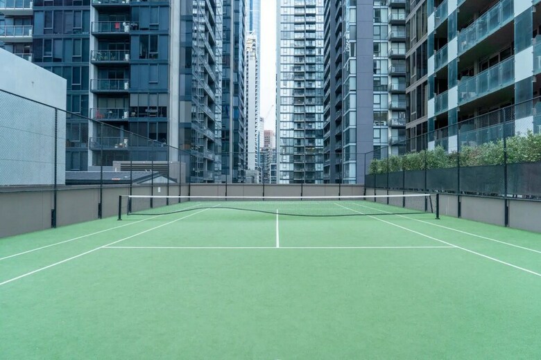 2 Bedroom Apartment With City Views