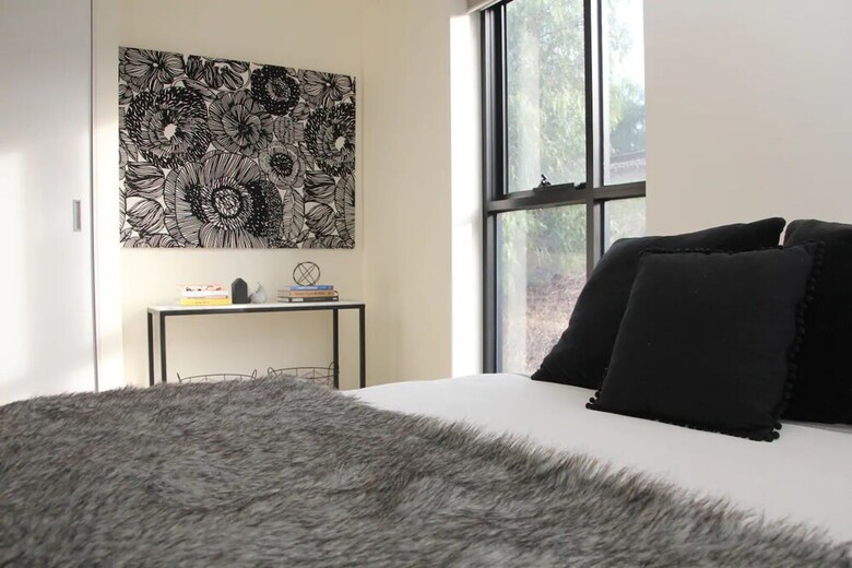 Charming 2 Bedroom Apartment In Richmond Close To Mcg