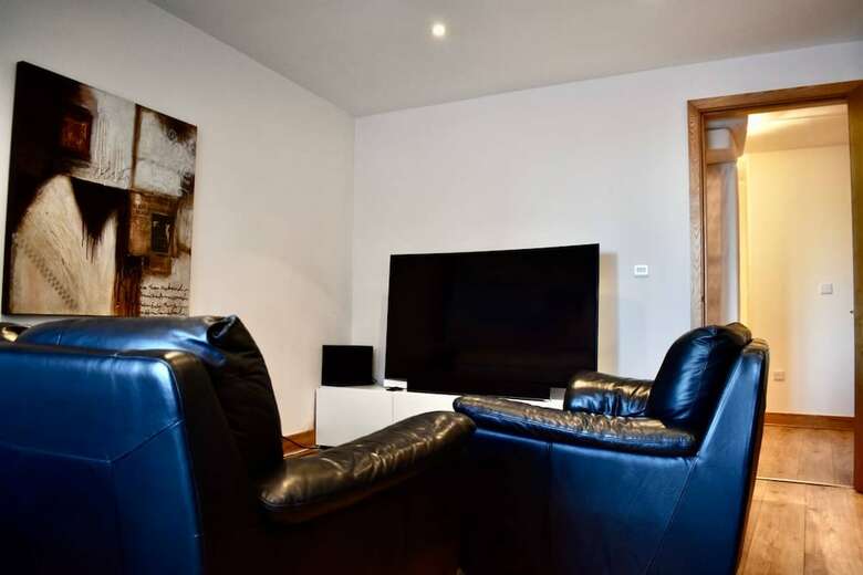 Apartamentos Spacious Ifsc 2 Bedroom Flat With Balcony