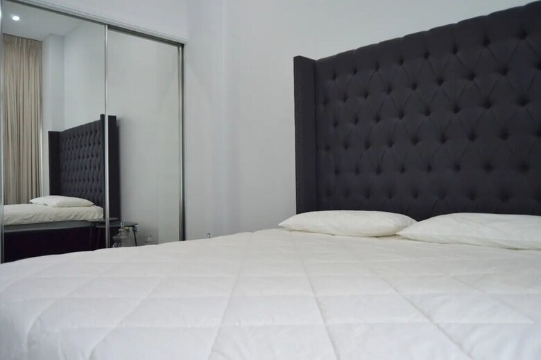 Modern And Spacious 2 Bedroom Apartment In Ultimo