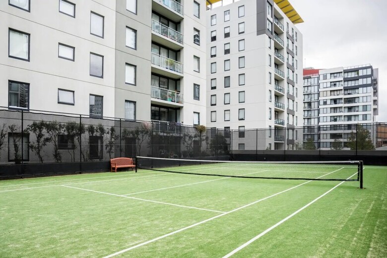 Stylish 3 Bedroom Melbourne Apartment