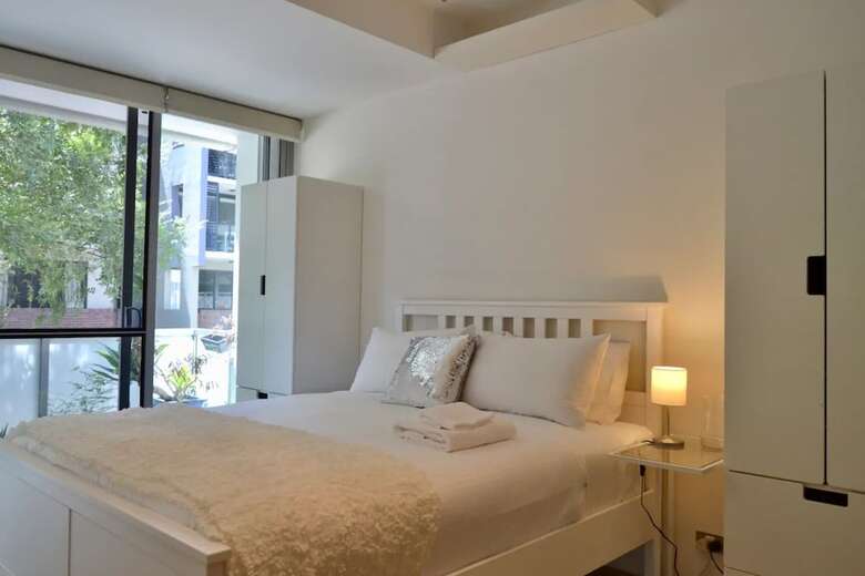 Luxurious 3 Bedroom Apartment With Parking Near Cbd