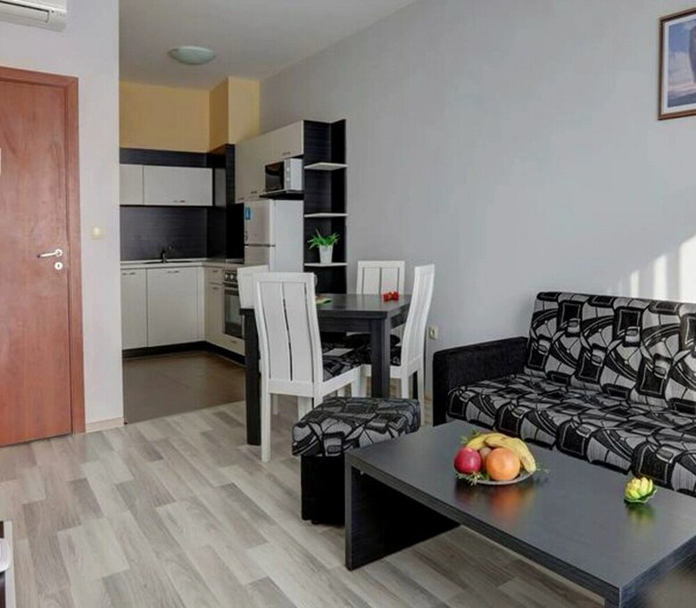 Aparthotel 1-st Line Izvora Hotel Golden Sands