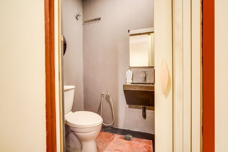 Oyo 44118 Budget Sk Hotel
