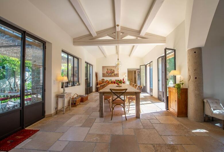 Villa Glamira By The Pearls Collection