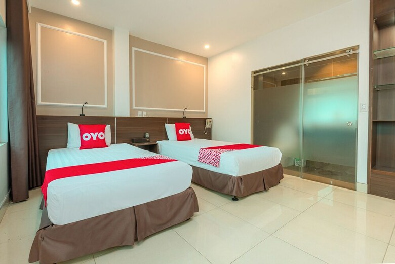 Oyo 1011 Orchids 4 Hotel