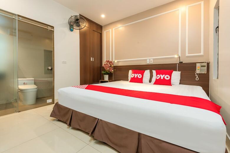 Oyo 1011 Orchids 4 Hotel