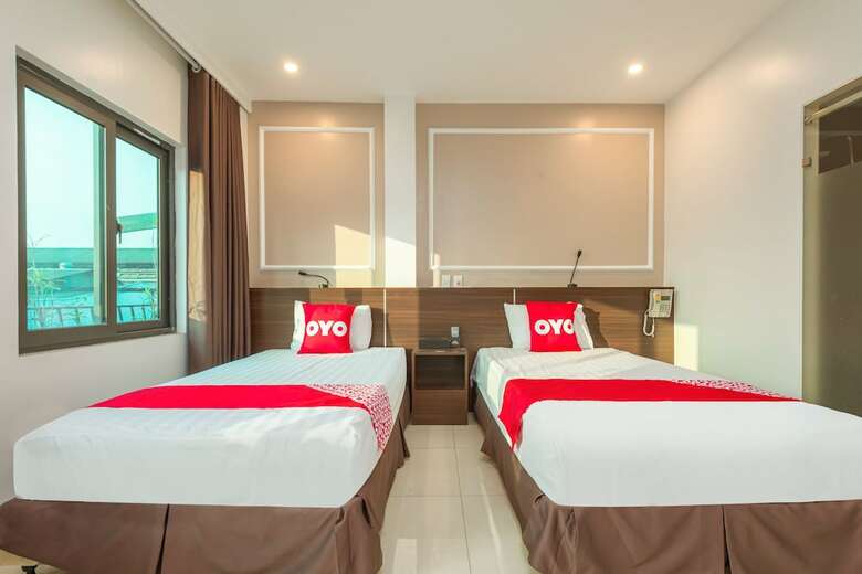 Oyo 1011 Orchids 4 Hotel