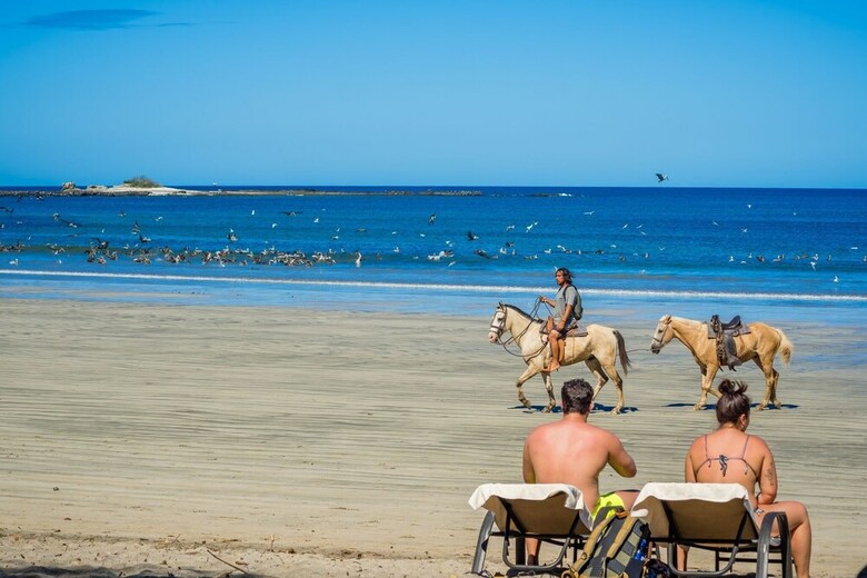 Jet Luxury At Langosta Beachresortvillas