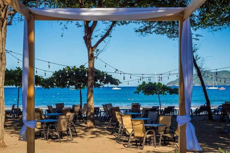 Jet Luxury At Langosta Beachresortvillas