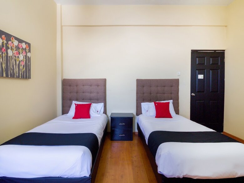 Hotel Capital O Ecohabit Monterrey