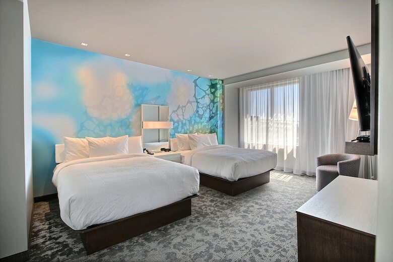 Hotel Courtyard By Marriott Montreal Brossard