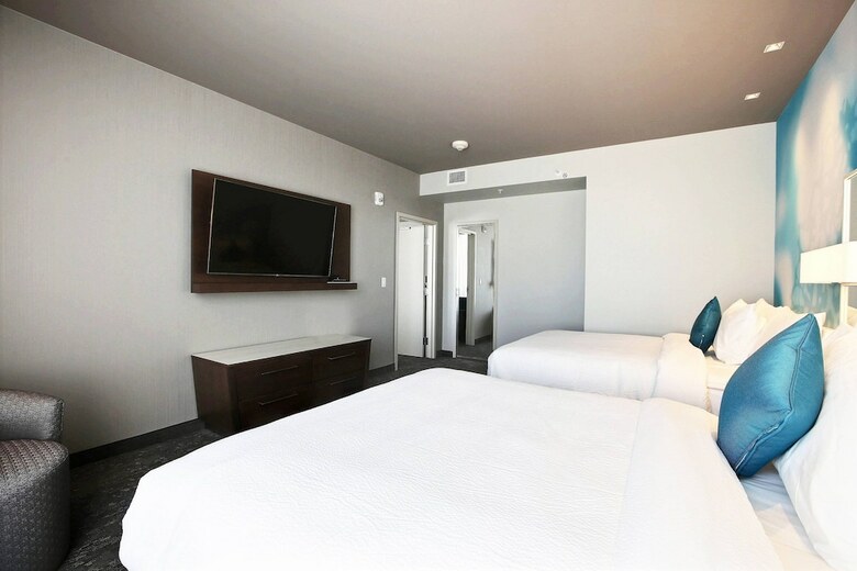 Hotel Courtyard By Marriott Montreal Brossard