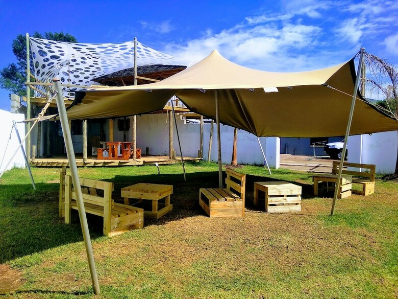 Hotel Lawu Le Ngwenya Guest House