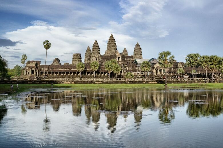Sam Moon's Hotel Angkor Wooden House