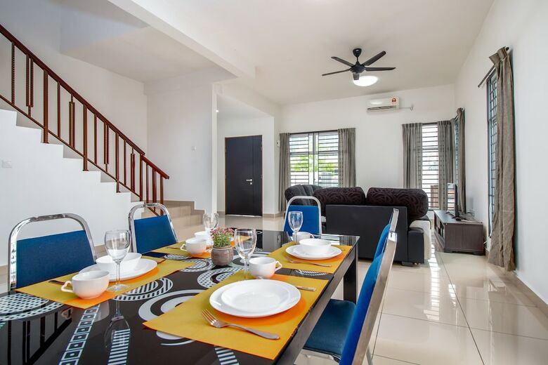 Escadia Villa Desaru By Idealhub