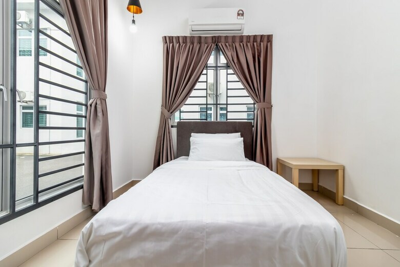 Escadia Villa Desaru By Idealhub