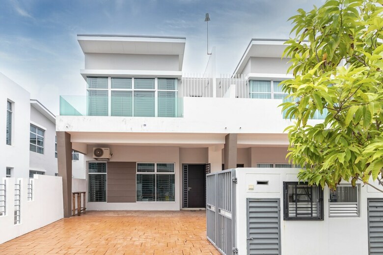 Escadia Villa Desaru By Idealhub