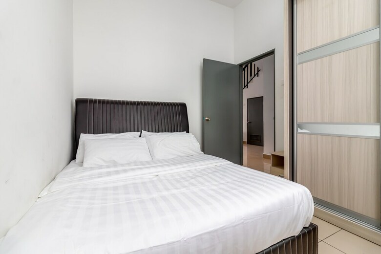 Escadia Villa Desaru By Idealhub