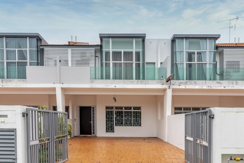 Escadia Villa Desaru By Idealhub