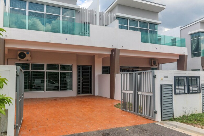 Escadia Villa Desaru By Idealhub