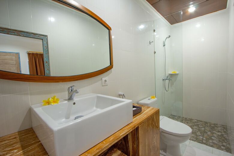 Hotel Bali Komang Guest House Sanur