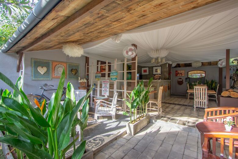 Hotel Bali Komang Guest House Sanur