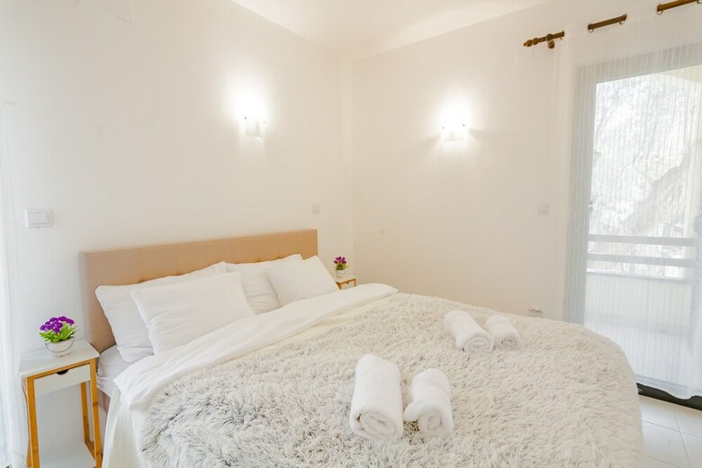 Gregovic Apartments