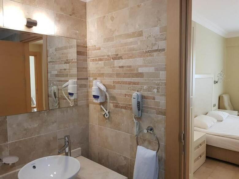 Goldcity Apartments
