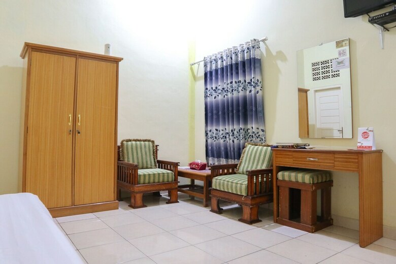 Oyo 1858 Hotel Almadinah Syariah