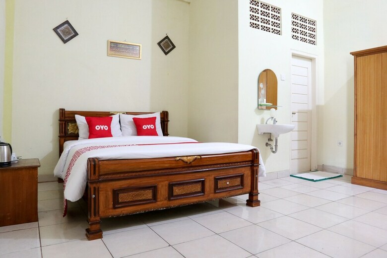 Oyo 1858 Hotel Almadinah Syariah