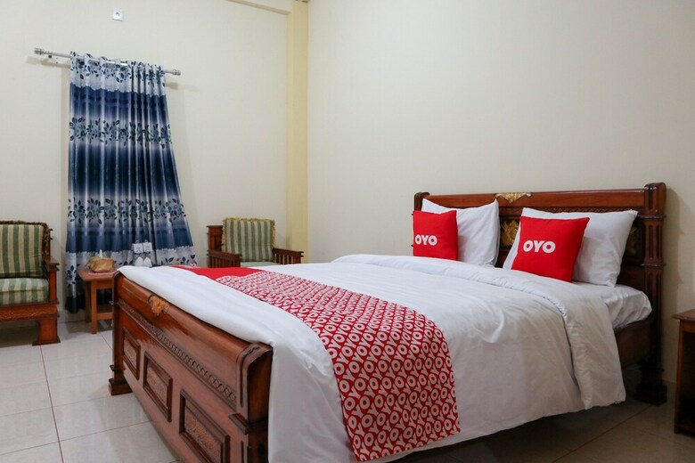 Oyo 1858 Hotel Almadinah Syariah