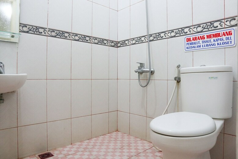 Oyo 1858 Hotel Almadinah Syariah