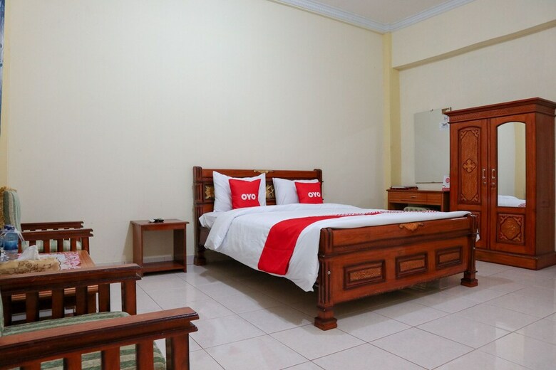 Oyo 1858 Hotel Almadinah Syariah