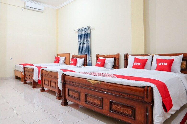 Oyo 1858 Hotel Almadinah Syariah