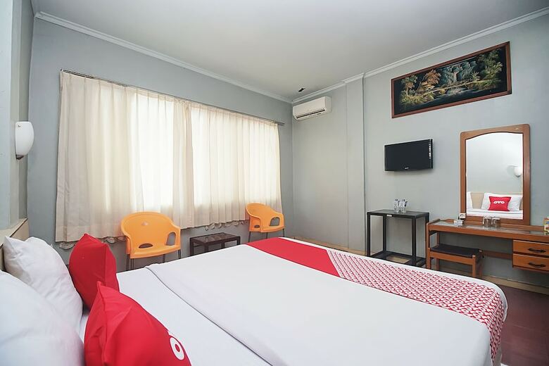 Oyo 2079 Jambi Raya Hotel