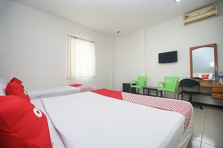 Oyo 2079 Jambi Raya Hotel