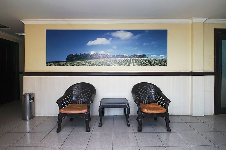 Oyo 2079 Jambi Raya Hotel