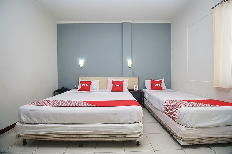 Oyo 2079 Jambi Raya Hotel