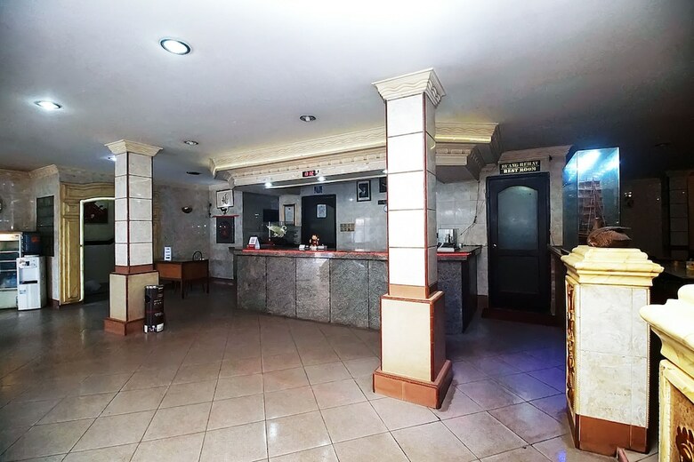 Oyo 2079 Jambi Raya Hotel