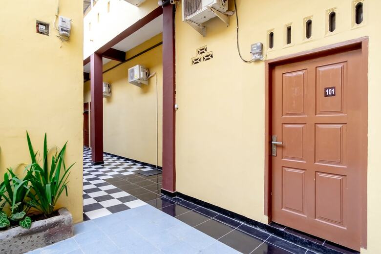 Hotel Oyo 1668 Yvel Homestay