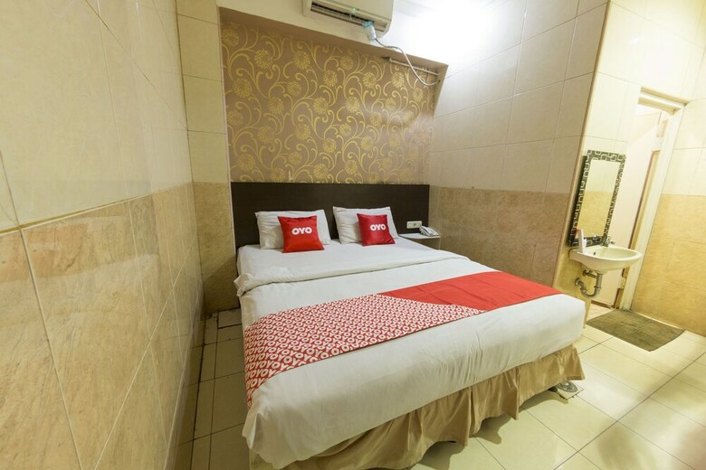 Hotel Oyo 1702 Harmoni Inn Makassar