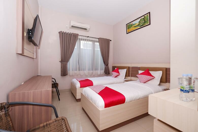 Oyo 1532 Mawar Indah Hotel