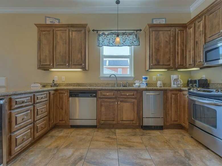 Beach Estate West By Meyer Vacation Rentals