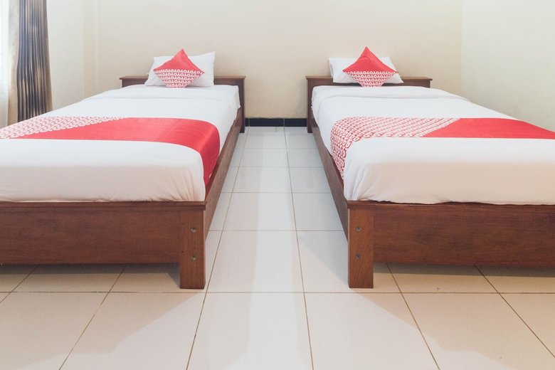 Oyo 1688 Collin Beach Hotel