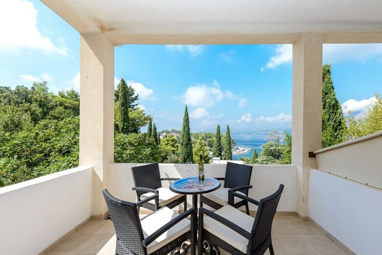 Apartments Aida